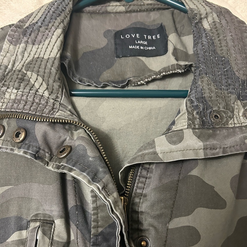 Love Tree Camouflage Jacket - Picture 9 of 15